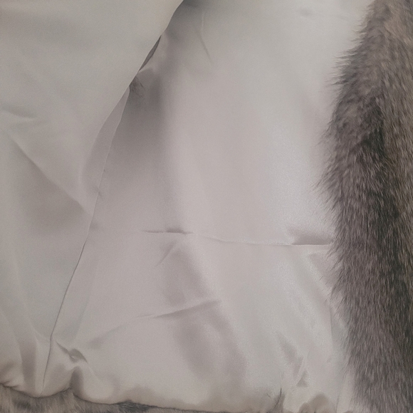 Honey Punch Faux Fur Lined Vest Women's Size L - Picture 10 of 10